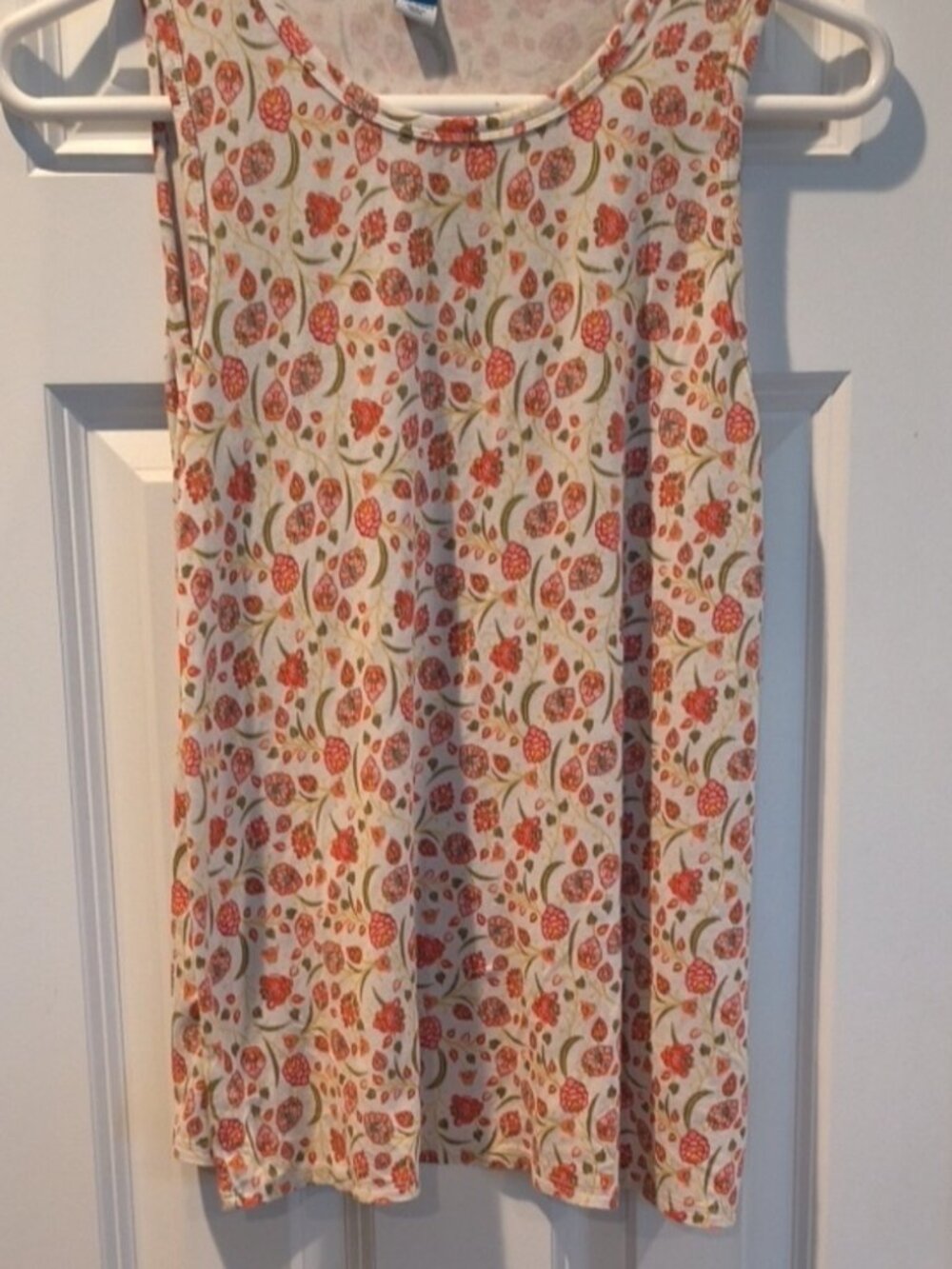 Top - Picture 2 of 2